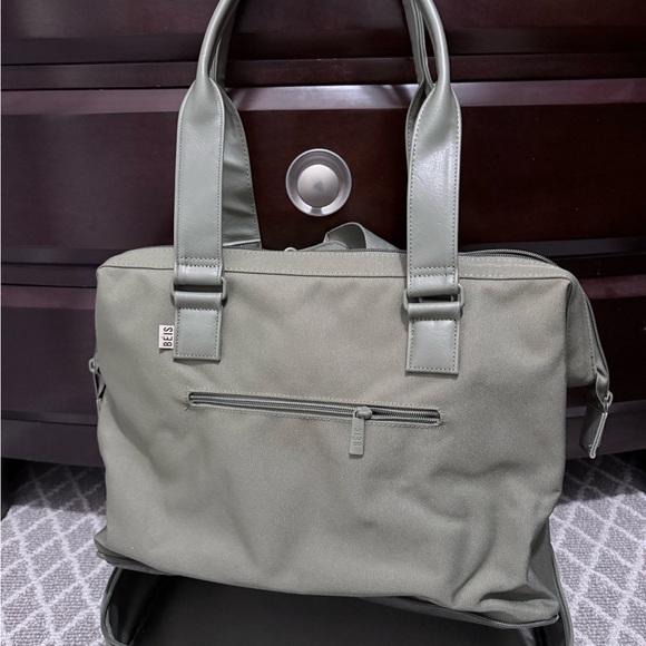 BÉIS Mini Weekender - Picture 2 of 5